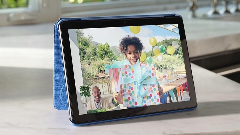 Hands-On Review: Amazon Fire HD 10 (2025 release) – A Budget Tablet That Actually Delivers
